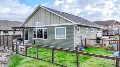 2421 Lasso Ave in Bozeman, MT - Building Photo - Building Photo