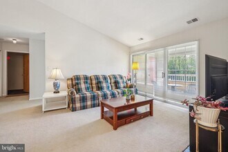 113 Cascade Ct in Princeton, NJ - Building Photo - Building Photo