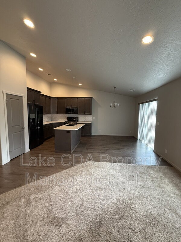 property at 3995 W Belgrave Wy