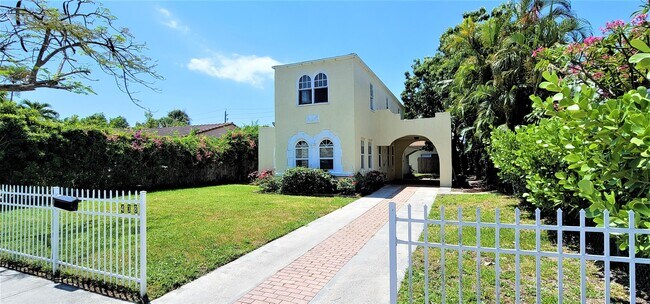 438 26th St in West Palm Beach, FL - Foto de edificio - Building Photo
