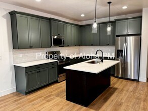 366 E Presidio Ln in Eagle, ID - Building Photo - Building Photo