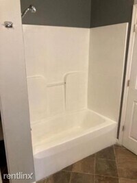 1546 N Fulton Ave photo'