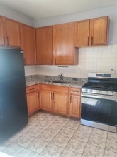 1725 N Cicero Ave, Unit 1R in Chicago, IL - Foto de edificio - Building Photo