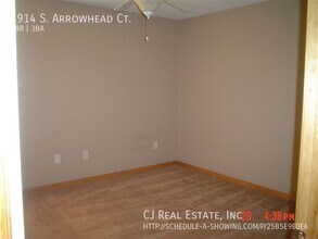 1914 S Arrowhead Ct in Independence, MO - Building Photo - Building Photo