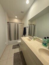 3580 Parkside Dr in Davie, FL - Building Photo - Building Photo