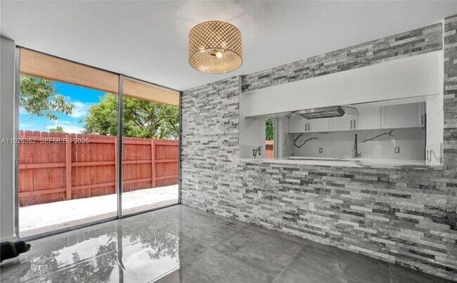 20010 SW 123rd Dr in Miami, FL - Building Photo - Building Photo