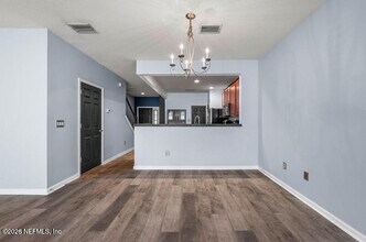 4265 Highwood Dr in Jacksonville, FL - Building Photo - Building Photo