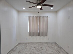 420 Algen Ct in Modesto, CA - Building Photo - Building Photo