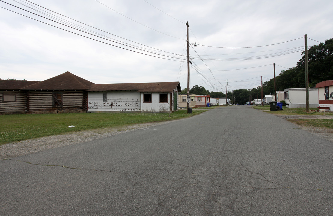 202 Supper Club Rd in Mebane, NC - Building Photo