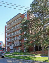 Prospect Towers in Hamilton, ON - Building Photo - Building Photo