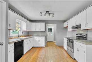 1570 Johnson Rd in Macon, GA - Foto de edificio - Building Photo