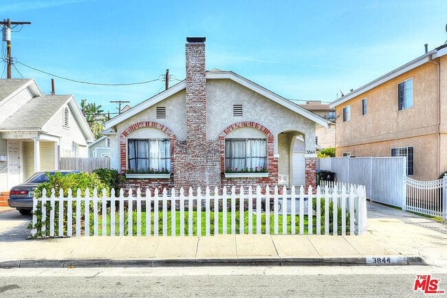 property at 3844 Goldwyn Terrace