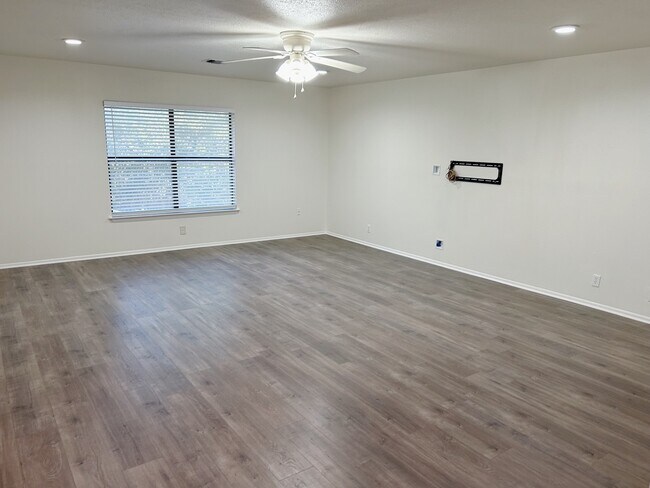 16718 Stoney Glade in San Antonio, TX - Building Photo - Building Photo