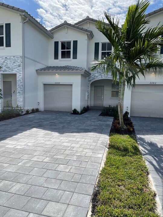 2684 SE 11th Ct in Homestead, FL - Building Photo