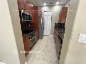 6855 Julia Gardens Dr in Coconut Creek, FL - Building Photo - Building Photo
