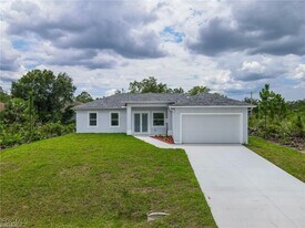 744 Clancy St E in Lehigh Acres, FL - Building Photo