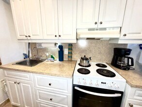 330 Grant St in Hollywood, FL - Building Photo - Building Photo