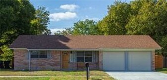 2606 Zephyr Rd in Killeen, TX - Building Photo