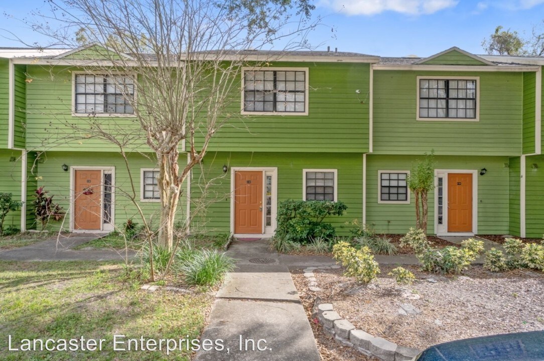 1910 W Sligh Ave in Tampa, FL - Building Photo