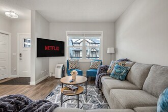 233 Midgrove Mews SW in Airdrie, AB - Building Photo - Building Photo
