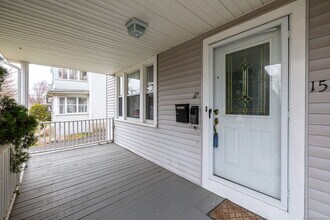 15 Kingston St in West Hartford, CT - Building Photo - Building Photo
