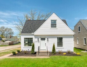 2716 Lincoln Ave in Parma, OH - Building Photo - Building Photo