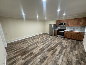 26345 CA-243 in Idyllwild, CA - Foto de edificio - Building Photo