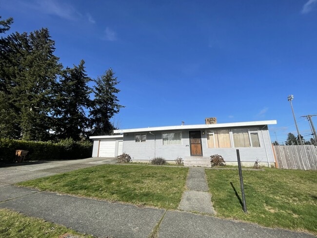 property at 2201 S 15th St