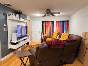 2 Stevens Pl, Unit 2 in Rocky Hill, CT - Building Photo - Building Photo