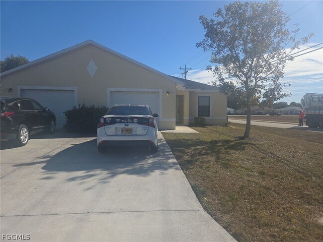 property at 233 SE 23rd Pl