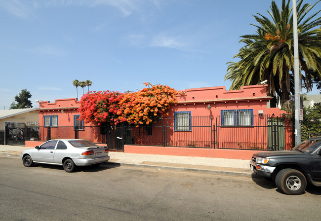 2803 S Budlong Ave in Los Angeles, CA - Building Photo - Building Photo