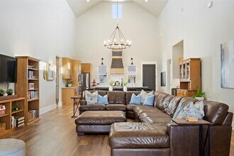 200 Co Rd 246 in Florence, TX - Building Photo - Building Photo