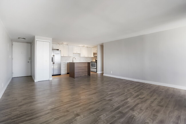 1155 Ash St.