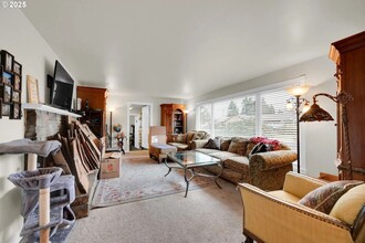 3485-3489 Westward Ho Ave in Eugene, OR - Building Photo - Building Photo