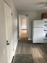 1111 Logan St, Unit # 4 in Alton, IL - Foto de edificio - Building Photo