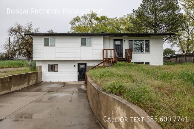 1641 Sandhill Rd in Orem, UT - Building Photo - Building Photo