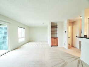 928 Peninsula Ave in San Mateo, CA - Building Photo - Building Photo