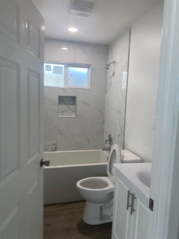 6536 Brynhurst Ave in Los Angeles, CA - Building Photo - Building Photo