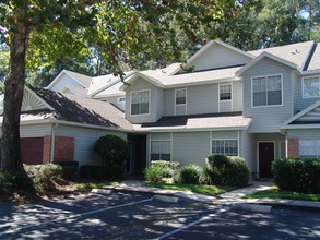 Huntington Lakes Apartments in Gainesville, FL - Foto de edificio - Building Photo