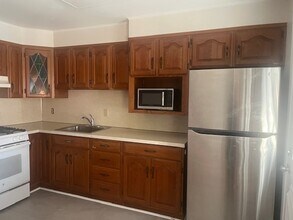 8173 Gray Haven Rd in Dundalk, MD - Building Photo - Building Photo