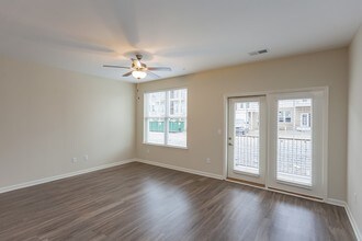 Madison Crest Apartment Homes in Madison, TN - Foto de edificio - Interior Photo