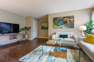 Newport Bay Terrace in Newport Beach, CA - Building Photo - Interior Photo