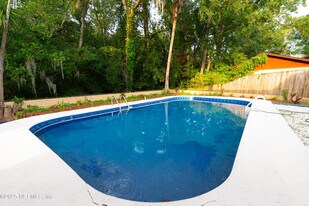 8717 Pinon Dr in Jacksonville, FL - Building Photo