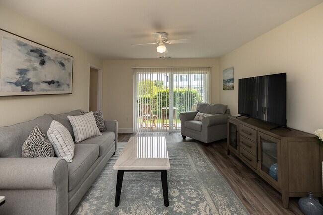 The Summit at Owings Mills Apartments