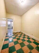 132 Irving Ave in Brooklyn, NY - Building Photo - Interior Photo