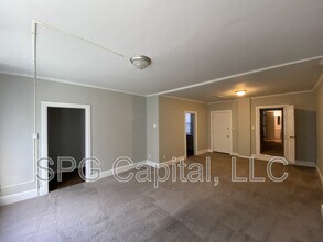 213 S Main St in Chambersburg, PA - Building Photo - Building Photo