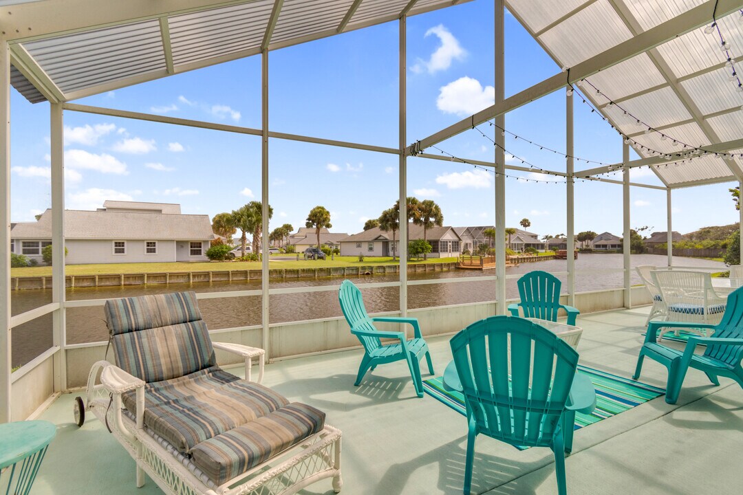 31 Bristol Ln, Unit K-1067 in Palm Coast, FL - Building Photo