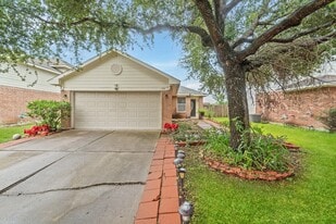 7306 Kransburg Ranch Dr in Cypress, TX - Building Photo