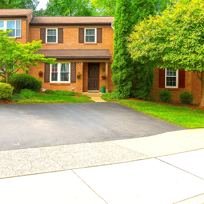 429 Saw Mill Ct in Norristown, PA - Foto de edificio - Building Photo