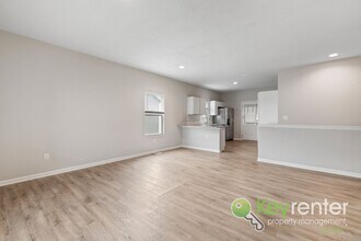 1335 S Rocky Creek Rd in Wichita, KS - Building Photo - Building Photo